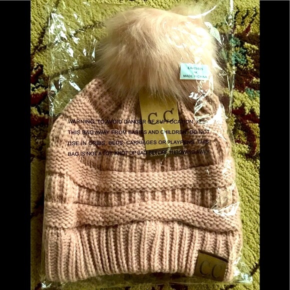 NWT C.C Exclusive Pom beanie hat - Picture 4 of 5